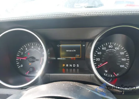 2019 Ford Mustang Ecoboost z USA, uszkodzony, nr VIN 1FA6P8TH4K5120899